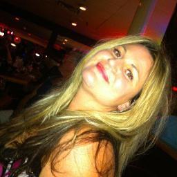 JavitaMama's profile picture. Hockey Mom of 4, BA psych grad '12, book lover, spray tan and permanent makeup artist