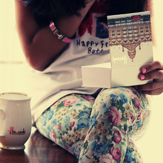 ثرثرة الأصدقاء،  لإاتمل وحكاايااهم عالم آخر ♥