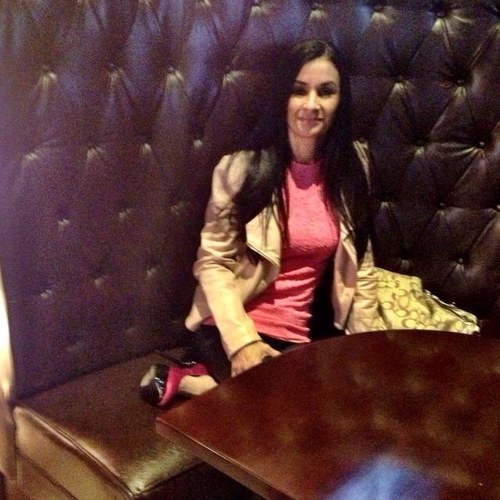 roseewong's profile picture. 