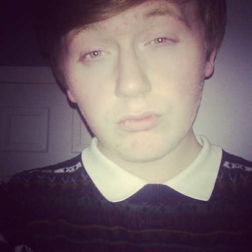Following back everyone who follows my new twitter: @_macaulayth0_ x