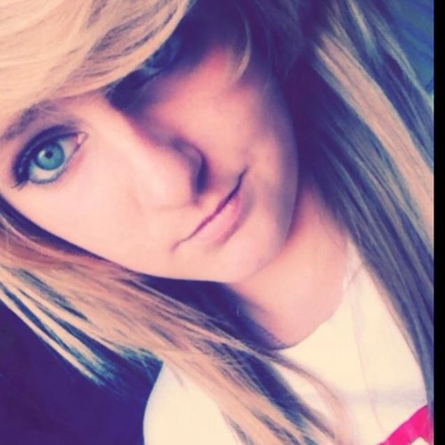 If you like watching movies, listening to music and hugs marry me (: dont tweet a lot but talk on kik (coolstorybro862) if you want :3