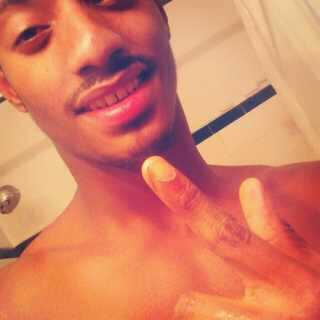 FOLLOW TLOML @_itsiRONic 