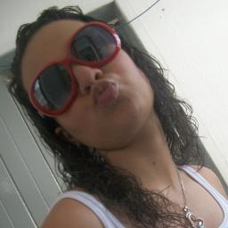 Formada em ADM, Ariana e mto Feliz!