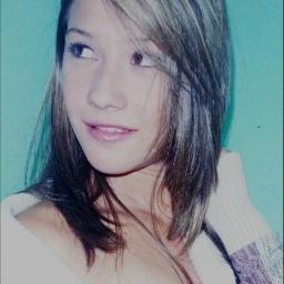 Se tiver que amar, ame hoje, se tiver que sorrir, sorria hoje, pois o importante e viver hoje, o ontem ja foi e o amanha talvez nao venha :)