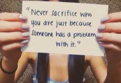 #GReatTWeets. 
Follow @kicksbest and find the greatest tweets and inspirational quotes. 
#follow us we #followBack