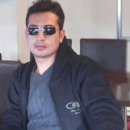 Altın olsam değerimi herkes bilir,
Ben basit bir demir olayım,
Değerimi sadece anlayan bilsin.