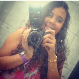 Uma garota do estilo rock , apaixonada pela sua Diiva *-* , Priscilla Novaes Leone com a qual mais conhecida com Pitty . e que ama muito o seu namorado ; )