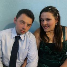 sou a pessoa mais feliz desse mundo pq tenho a pessoa mais especial dessemundo ''meu noivo '' paulo cesar teamo