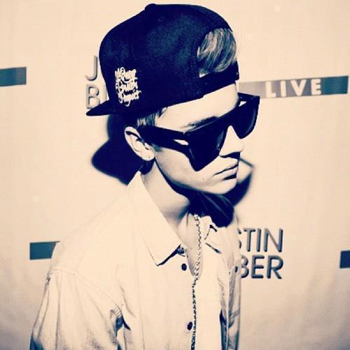 Parodi @Justinbieber penjual BEL yang paling KECE. ||{phillo}