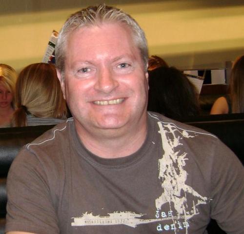 Work at Home Expert, Expert Article Writer, Financial Adviser, General All Round Fantastic Bloke :-) Comedian...Perhaps Not
