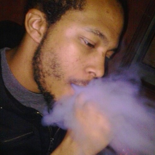 #stoner #ilovedoobies FM lil mama @leannadixon5 #rapper #StonerNation
