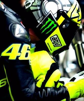 Muslim || love family || 26 may || wish you were here #forNN || like all about music || fans @valeyellow46