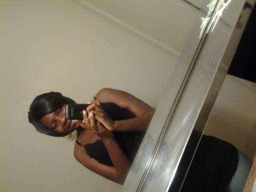 I LOVE @Mindlessbhavior alot but will someone do the honor to break my follow button