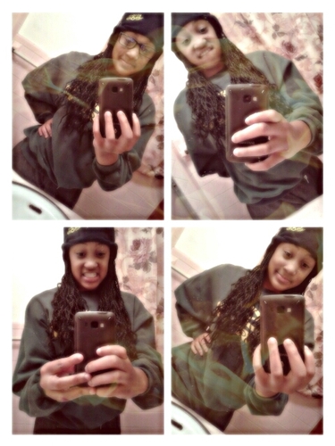 NykiaaMariee; 16 years young; I believe in the truth and nothing but it, short and simple  follow me, I follow back.
-- Mariee. ♥
