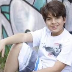 Fã Clube para o meu futuro marido Lucas :P Sigam e persigam beijinhos :3