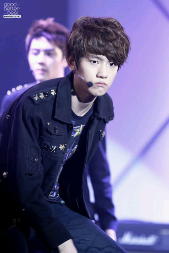 อันยอง อันเเยง อันยวง - - ผมหมาเเบคสุดหล่อใครเห็นเป็นต้องร้องว้าว(?) ฟอลมาสิคร้าบเเล้วคุณจะรู้ว่าหมาเเบคโคตรเฟรนลี่^^ #อยู่กับตึ๋ง