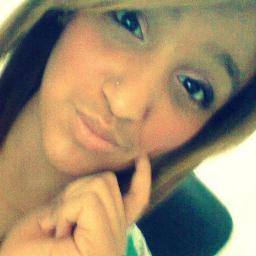 FOGE .. enquantoo ainda tem tempoo .. depoois .. vai ser tarde demaiis . vaai se apaixonar kkk' Brincks amoores . sô looka mesmoo s2' seguee aee .. sou legal -'