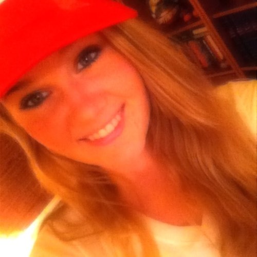 __maybe ill get drunkkkk again__to feel a little lovvvee___
http://t.co/Z88P7K0l ask me