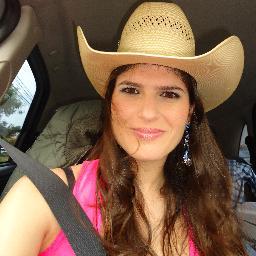 Sou cowgirl com orgulho, apaixonada por rodeio, cavalos e música sertaneja..  Ω
