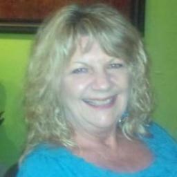 LynnRoberts_RE's profile picture. Full-time Realtor Extraordinaire! Mom to four, grannmaw to twelve lovely babies!