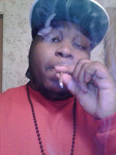 #TEAMobama #teamdro #TEAMtexans #TeamOnedeep #Teamtrillnigga #Real nigga here follow me and I'll follow back
