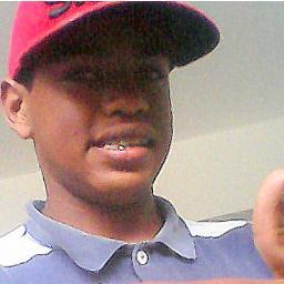 Não nasci para agradar ninguem.u_u
odeio ter que sorrir pra quem não sabe nem quem eu sou. ''
você pode pensar o que quiser de mim
imaginar o que você quiser