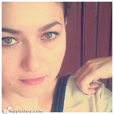 GloriaUmanzor's profile picture. 