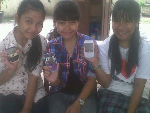 angeLiaTrg's profile picture. ªKǚ Punya Hati ({}) Bukan unttuk Θȋ̝̊̅ Sakiti .