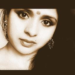 Indian beauty,makeup and fashion youtuber.I am all about girlieness.