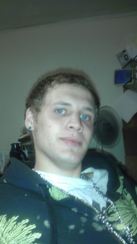 the names Cody. Im 21 I'm young and exciting. if u wanna know anythin just hmu and ask me. closed mouths dont get fed.