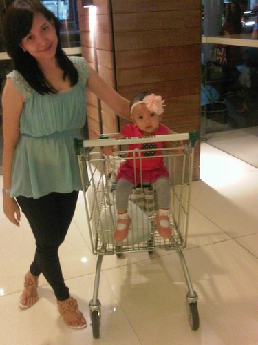 rikedewi83's profile picture. 