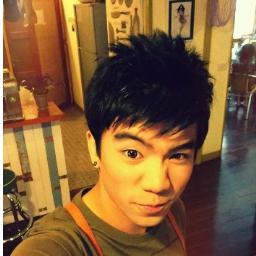 โย้ว ผมนายก้องฟ้า'ก๊อง น้องชายต่างมารดาของกรรณา//บอท(UFO)Not'Musicaf4//ผมกวนๆ ทะเล้นรูปหล่อ ฟลอมาสิครับ[อัพงานของพี่มิวจากเฟส&เพจ}[ยัยขี้งอนที่รัก@yin_Bot]