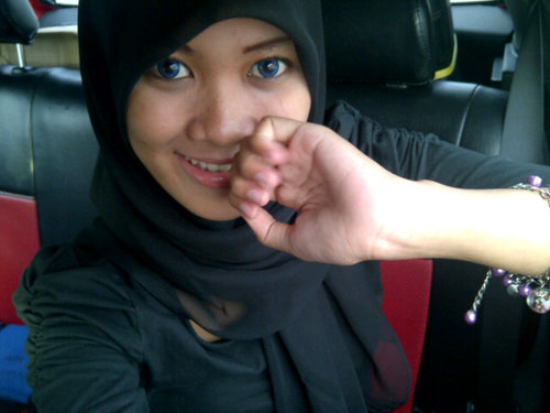 Penyiar berita handal :)|| folback-mention (^-^)