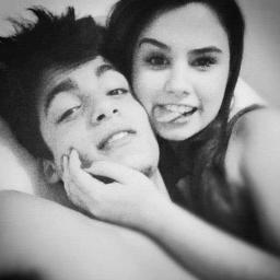 quem sou eu ? , me segue para conhecer ;))
dona: @Eduarda_coelho_