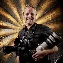 Photojournalist, VJ/videographer, Sailing photographer and journalist. I work freelance for newspapers, magazines, tv-stations and commercial clients.