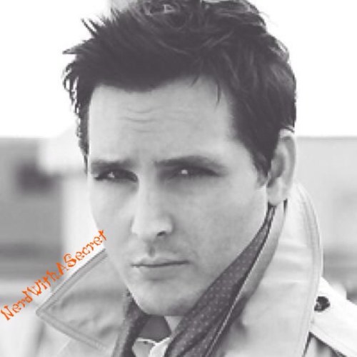 NerdWithASecret's profile picture. Im a nerd. With a secret. Find out my secret and you will be in big trouble with my family. [18+MC/RP]