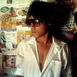 English student, lover of internet, phone addict. I love everything about technology, and I'm always open to new ideas. I have no prejudice. come here. kk
