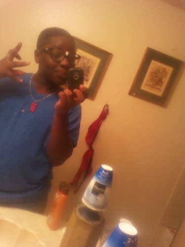 eboneem83's profile picture. fake hoes shit i dont lik$!!!%