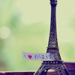 InLoveinparis2's profile picture. 