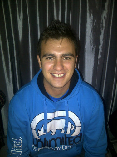 Industrial Engineer, Love sport, Coffee CrAzY and I live life to the fullest everyday!
