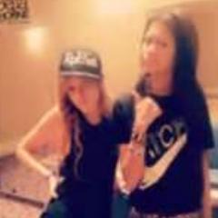 my name is bella thorne im and actress singer dancer animal lover