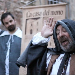 Iniciativa de Cuenta Trovas de Cordel (Vicente, Patxidifuso, Rocío y Rubén) junto a los guías oficiales Marco y Arturo. Visita teatralizadas.
