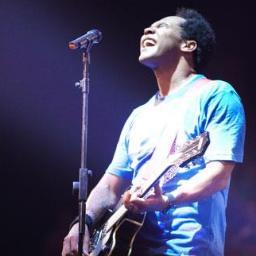 Fã clube criado para o cantor Thalles Roberto no dia 27/11/2012 para mostrar toda a minha admiração por esse homem de Deus! #Dos3