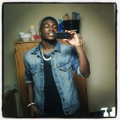 young black nigga trying make it #Swag #Real#FreeBooise#TeamAlwaysSmiling lil nigga wit big dreams hope dey cum true