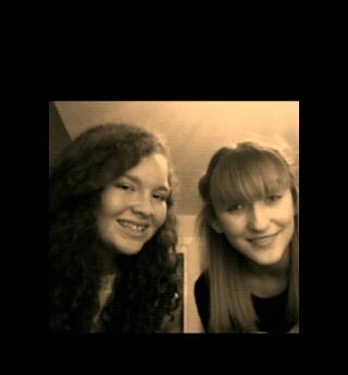 13 yrs old I tweet random stuff lovin 1D, McFly, The Script, James Arthur, Lawsonand Scouting for girls!!! awesomly ginger! :-) xxxx