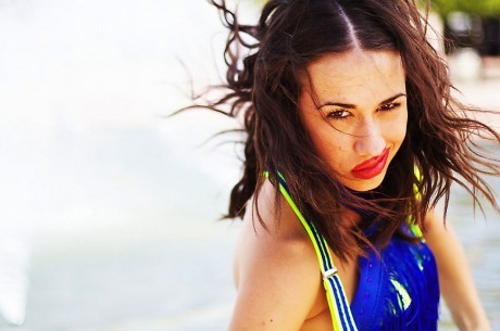 Colleen ballinger isn't Mirandasings, But I love them both