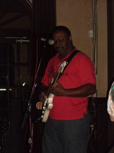 mrroy_e's profile picture. Teacher and musician. Best uncle ever or so I'm told.  I love cake, NOT very correct politically.Enjoy great musicianship. People that go above their station.