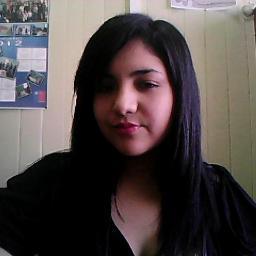 Amante de la vida,la lectura, la buena música... Hippie, loca de patio, aveces soy escritora, cantante, payaso, entre otras cosas...