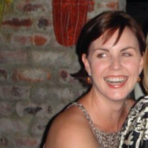 Wife, working mom, weekend wild woman, Faketonian (fake Capetonian) + intrepid traveler (ok, reader mostly - occasional traveler!)