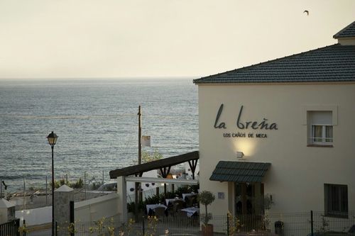 hotelbrena's profile picture. siete habitaciones, vistas al mar, pequeño jardin con piscina, wifi gratis, gastronomía, amabilidad, descanso...